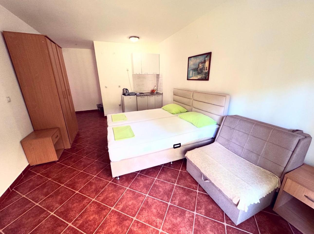 Guesthouse Mb Knezevic Budva Exterior foto