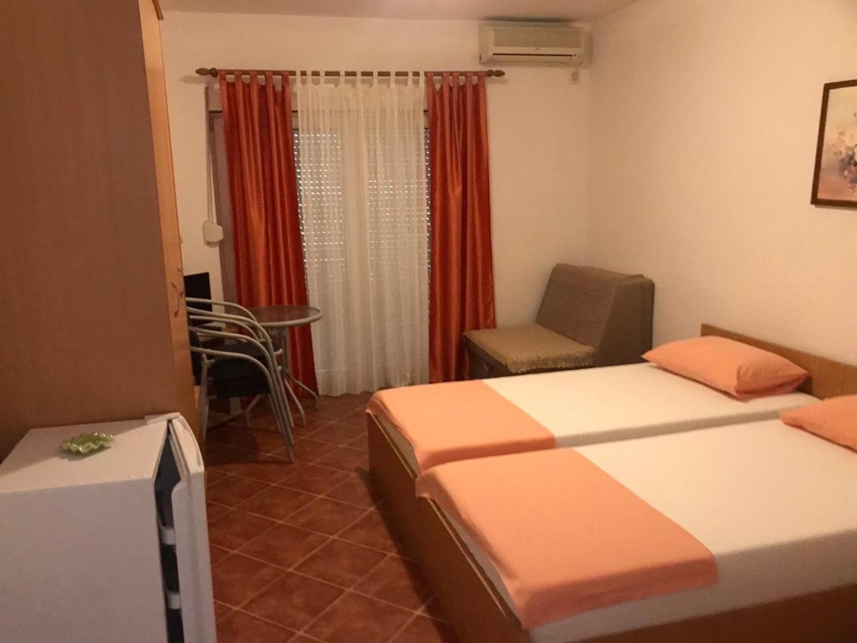 Guesthouse Mb Knezevic Budva Exterior foto